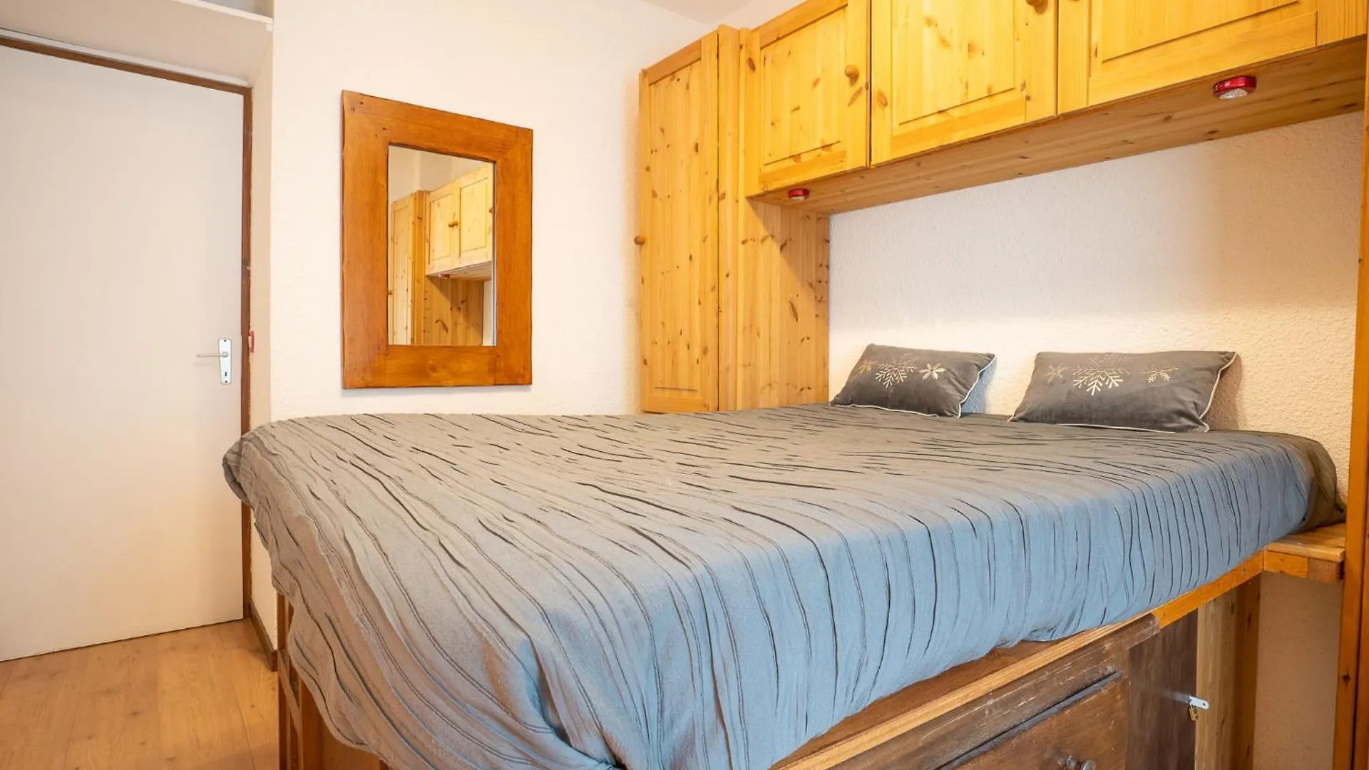 Apartment Le Pavillon By Interhome Chamonix